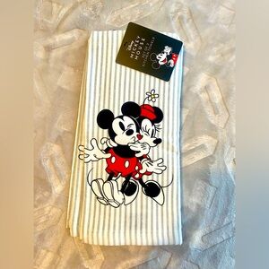 Disney • Mickey & Minnie Mouse ❤️ • Set of 2 Kitchen Towels